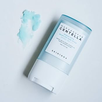 Skin1004 - Madagascar Centella Hyalu Cica Silky-Fit Sun Stick